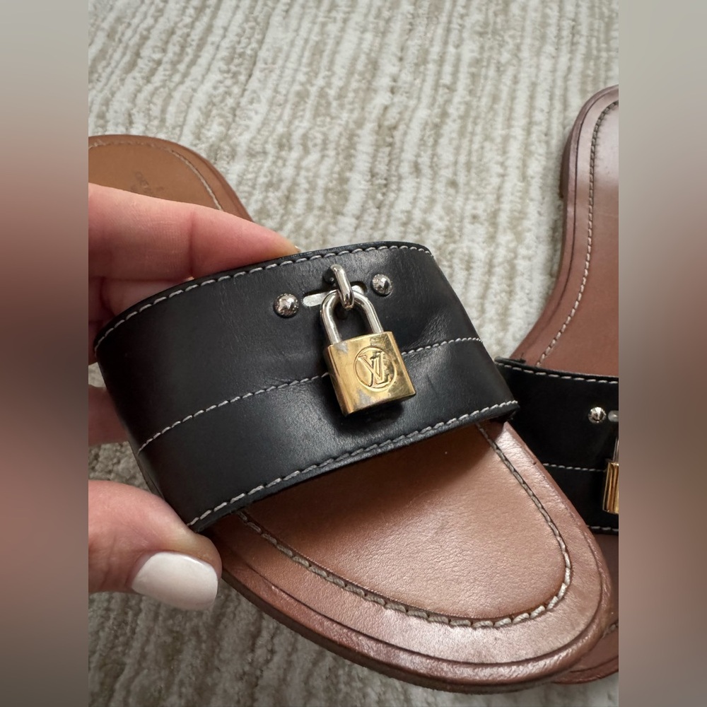 Louis Vuitton Lock It Leather Slides Mules Black size 38 - Picture 2 of 12